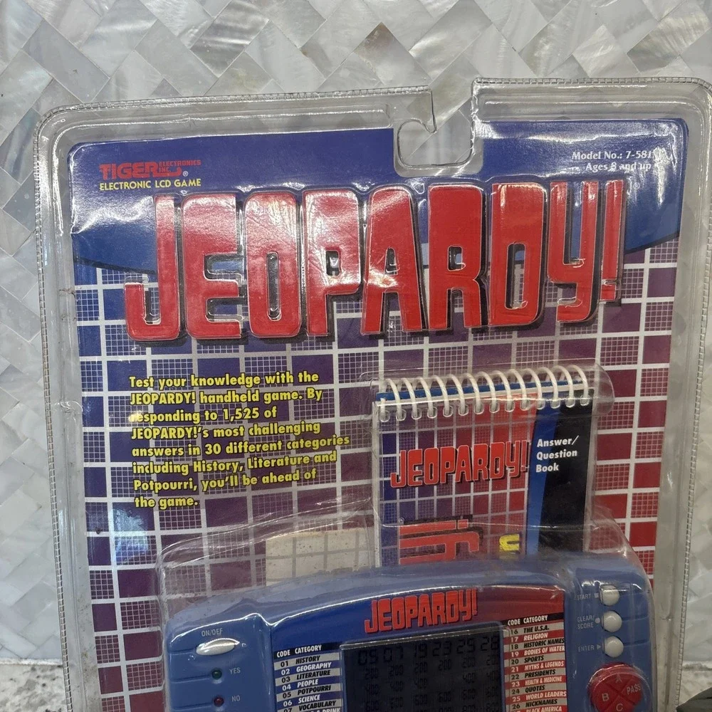 Jeopardy‎ Vintage 1995 Tiger Electronics Handheld Electronic LCD Game New Sealed